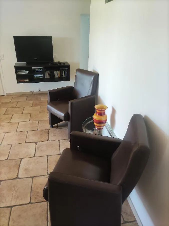 LA PETITE GRANDE Le Serre Lurs Apartment