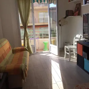 Appartamento Grand F2 60mq Centre Antibes, Proche Plages, Commerces, 2 Balcons, Parking, Train, Bus, Deco Vintage, Pet Friendly, Ideal Famille Ou 1-2 Couples, Antibes